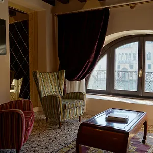 granda-sweet-suites.hotelslidodijesolo.com/